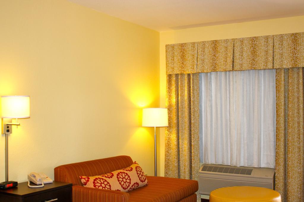 Days Inn By Wyndham Globe Esterno foto